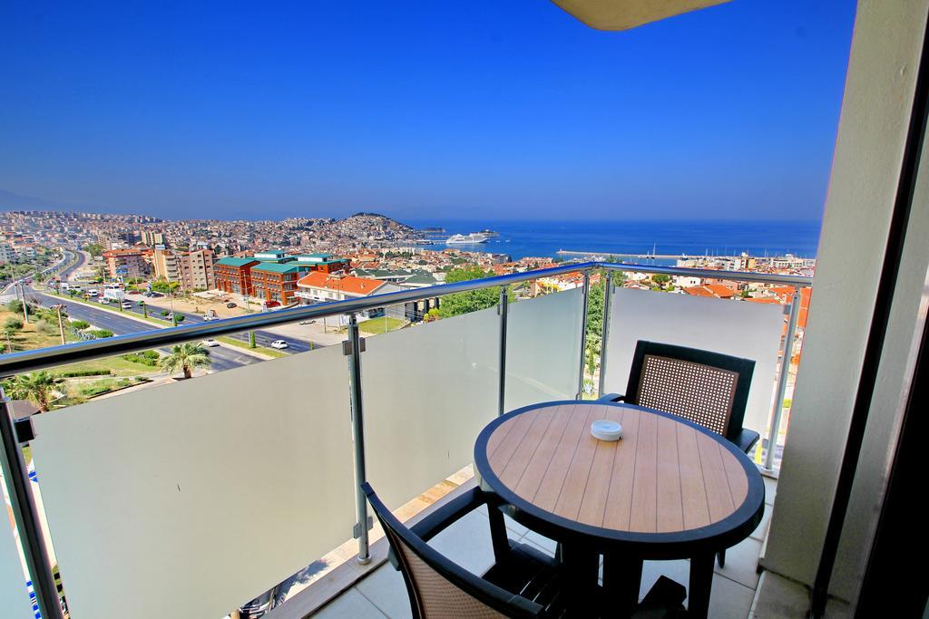 Royal Palace Kusadasi Hotel Pokoj fotografie